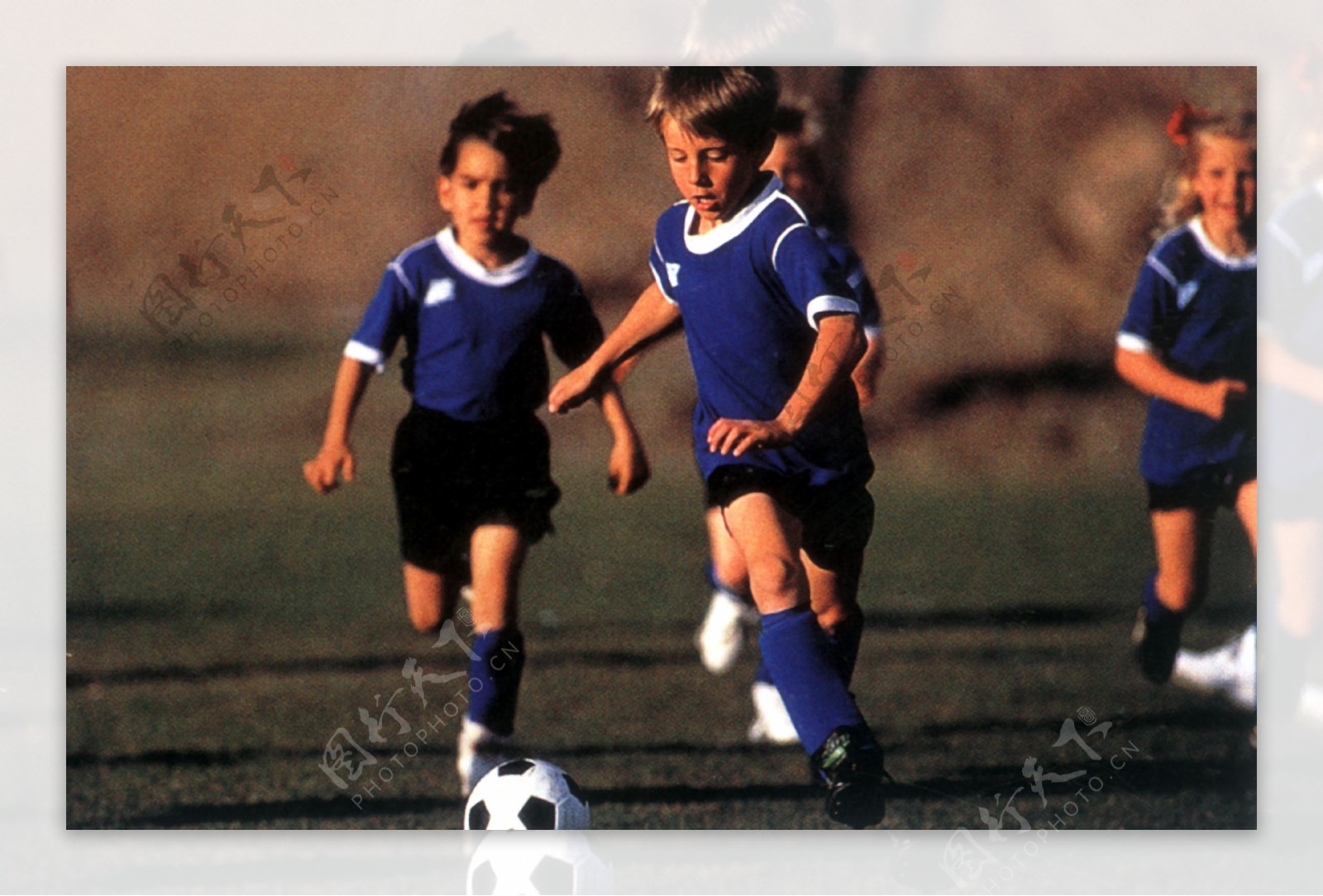 杜兰特伤退格林33分狄龙被逐 火箭三杀太阳迎3连胜.